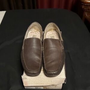 Elegant Brown Leather Slip-On Loafers